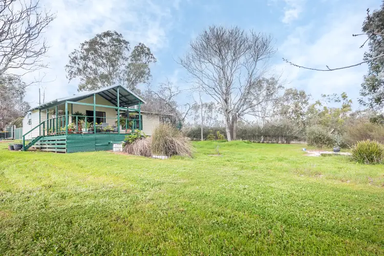 6050 Werribee Road, Wooroloo WA 6558