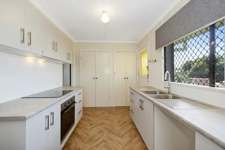 11 Weaver Street, Heatley QLD 4814