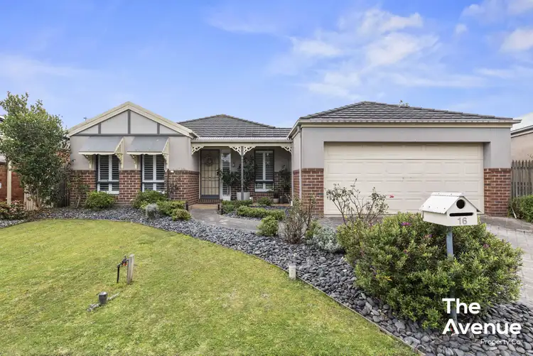 16 Hammerwood Green, Beaconsfield VIC 3807