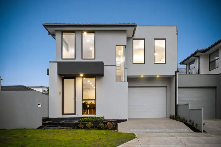 Main view of Homely townhouse listing, 8 Baylon Street, Bentleigh VIC 3204