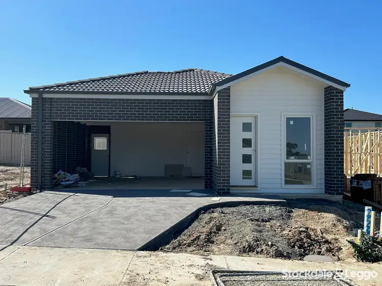 14 Talbot Drive, Pakenham VIC 3810