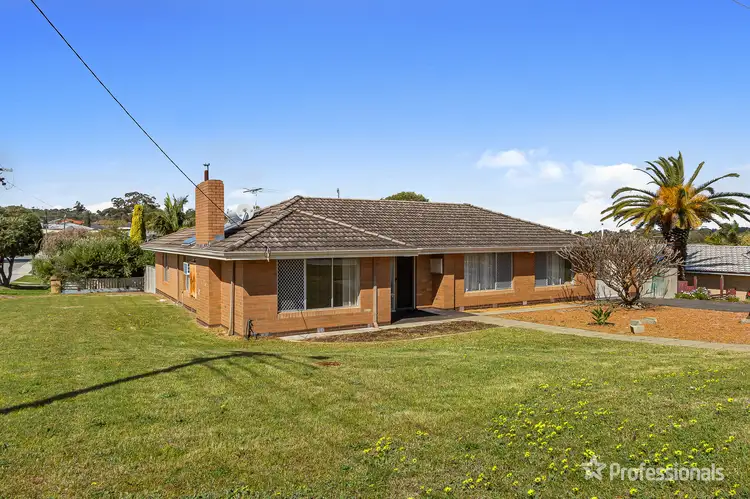 18 Cockman Way, Orelia WA 6167