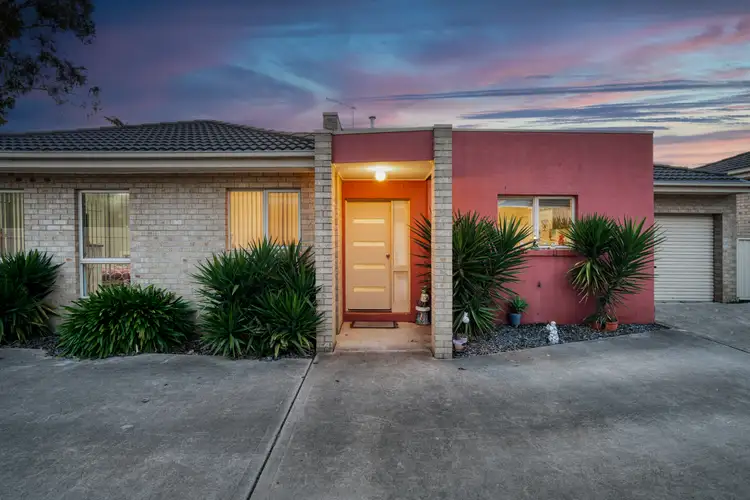 2/107 Hawkins Street, Howlong NSW 2643