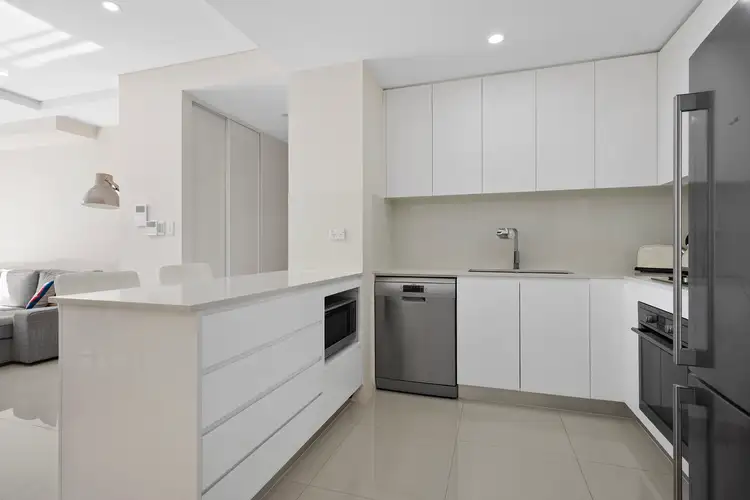 Fifth view of Homely unit listing, 27/11-19 Thornleigh Street, Thornleigh NSW 2120