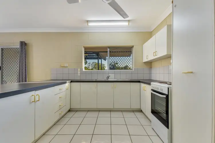 Fourth view of Homely semi-detached listing, 1/5 Favenc Court, Moulden NT 830