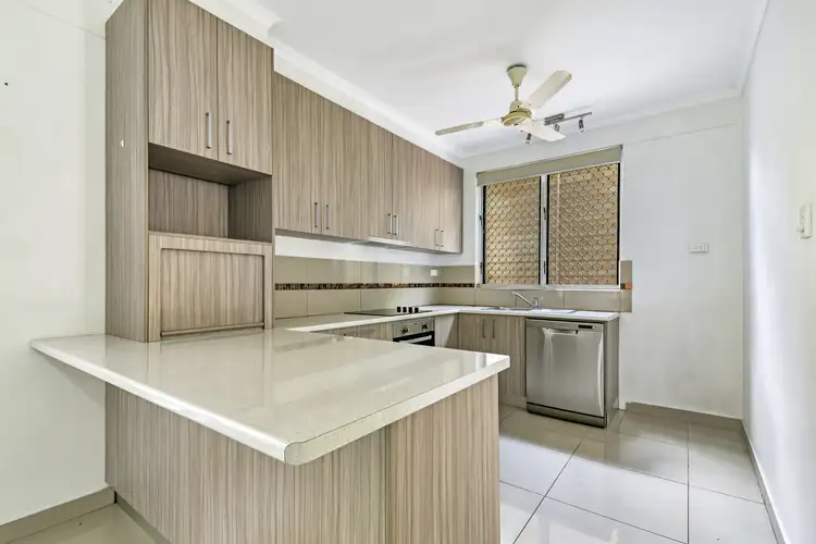 4 James Circuit, Woodroffe NT 830