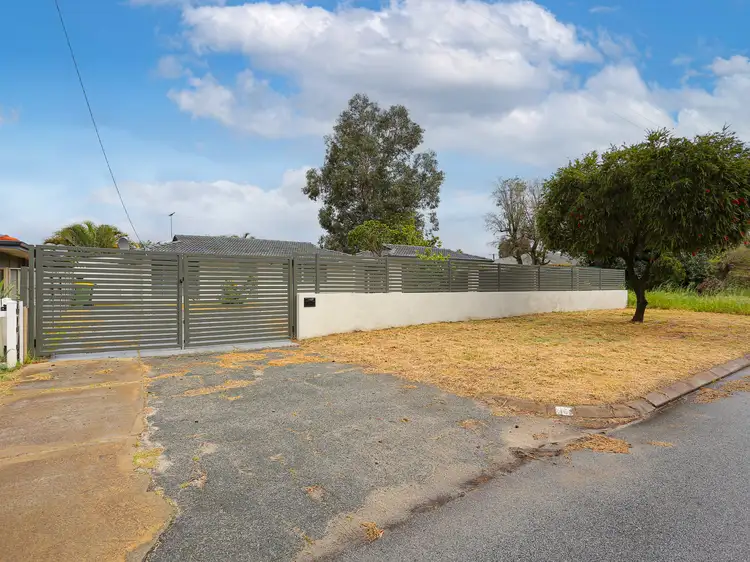 16 Elkhorn Street, East Cannington WA 6107