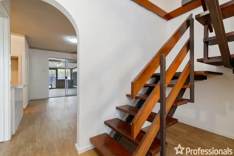 Second view of Homely unit listing, 3/19 Freesia Way, Willetton WA 6155