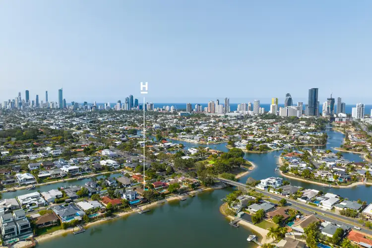 8 Delungra Street, Broadbeach Waters QLD 4218