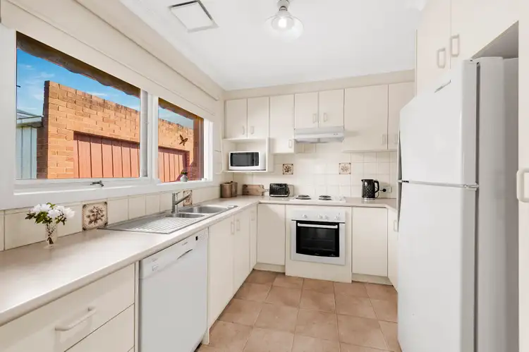 Sixth view of Homely house listing, 6 Jennifer Court, Macleod VIC 3085