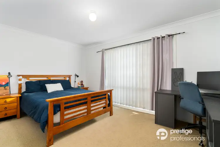 Sixth view of Homely house listing, 28 Kinchega Court, Wattle Grove NSW 2173