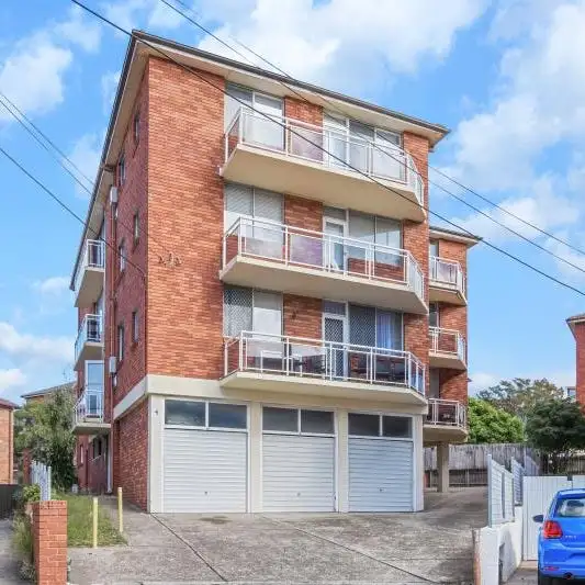 Main view of Homely unit listing, 5/4 Podmore Place, Hillsdale NSW 2036