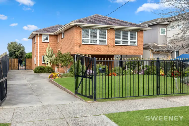 76 Simmons Drive, Seaholme VIC 3018