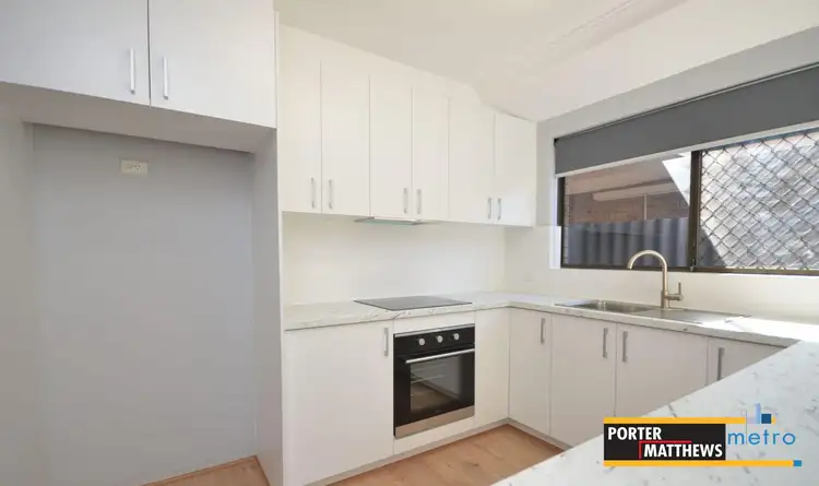 37 Dealy Close, Cannington WA 6107
