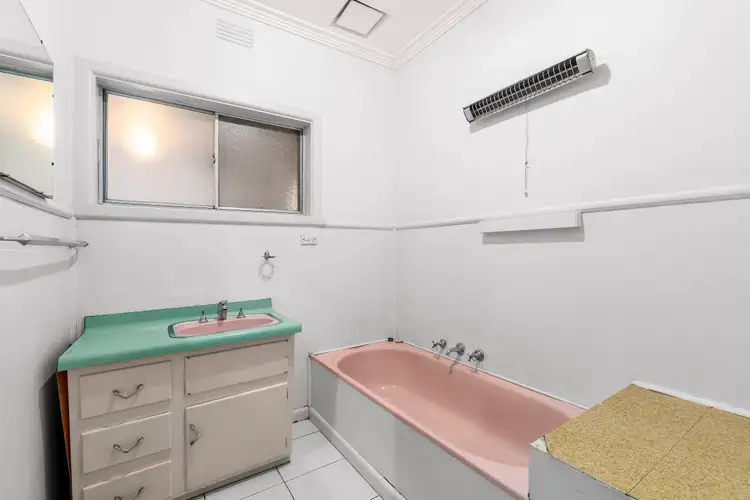 Fifth view of Homely house listing, 63 Yallambie Road, Macleod VIC 3085