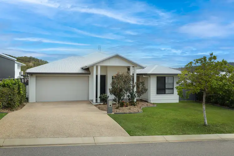 53 Splendour Circuit, Julago QLD 4816