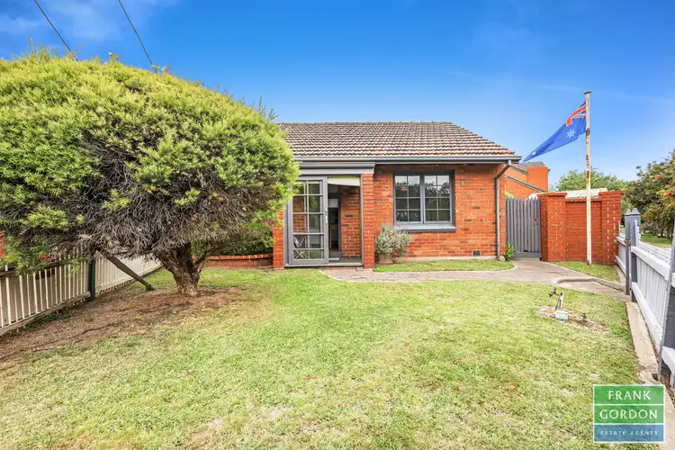 12 Cumberland Road, Port Melbourne VIC 3207