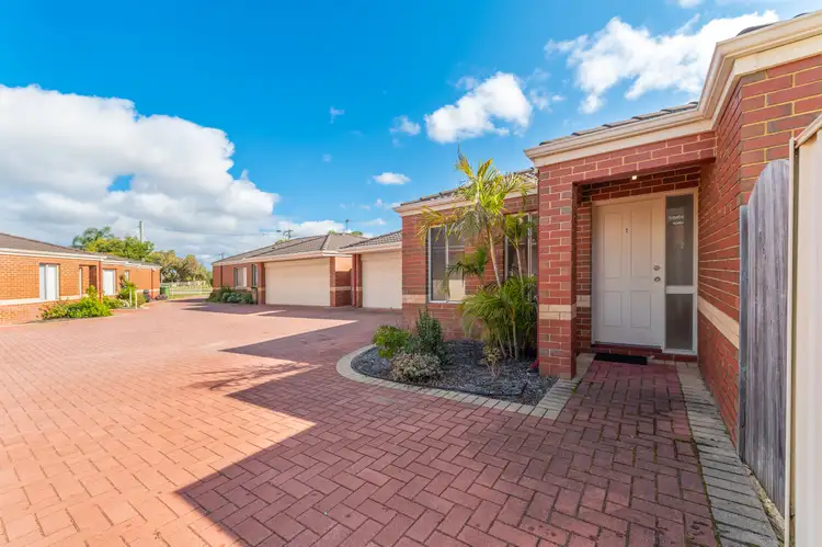 Fourth view of Homely house listing, 2/36 Farnham Way, Morley WA 6062