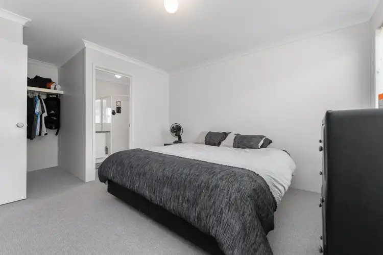 Sixth view of Homely house listing, 2/36 Farnham Way, Morley WA 6062