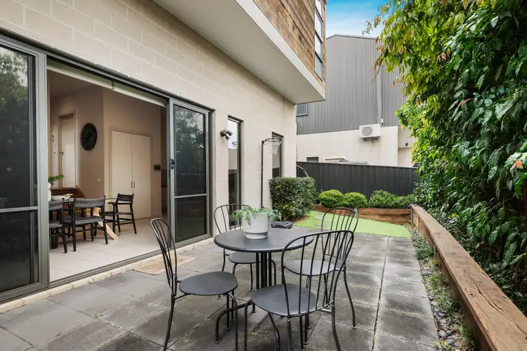 Sixth view of Homely house listing, 8 Lookout Rise, Macleod VIC 3085