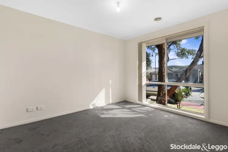 Fifth view of Homely house listing, 2 Penarie Place, Pakenham VIC 3810
