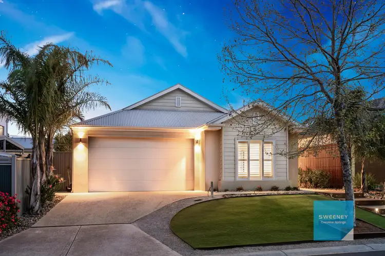 6 Scotsburn Place, Caroline Springs VIC 3023