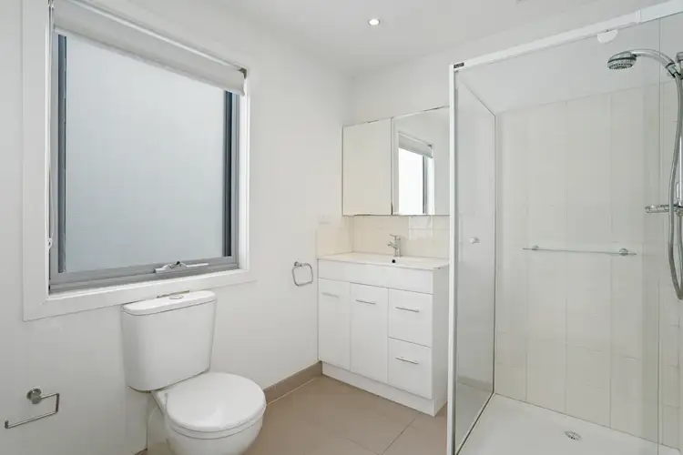 Fifth view of Homely townhouse listing, 17 Silverash Drive, Bundoora VIC 3083