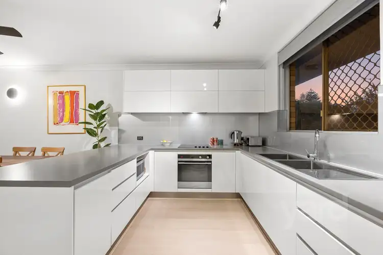 Fifth view of Homely apartment listing, 9/2 Angwin Street, East Fremantle WA 6158