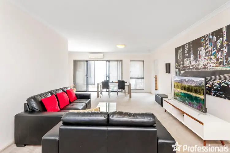 51/2 Stockton Bend, Cockburn Central WA 6164