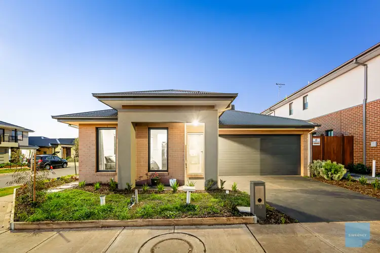 16 Banbury Road, Bonnie Brook VIC 3335