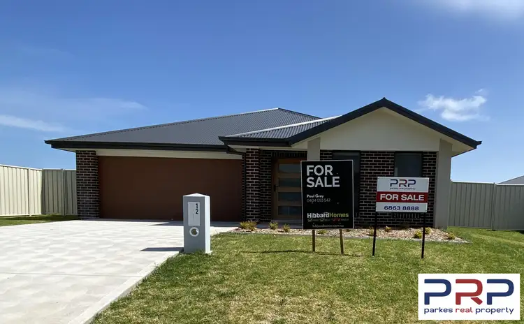 12 Cedar Crescent, Parkes NSW 2870