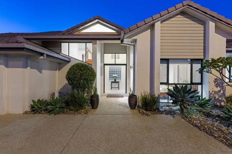 293 Rio Vista Boulevard, Mermaid Waters QLD 4218