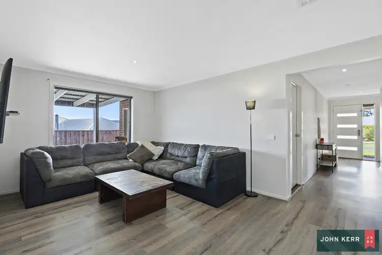 Second view of Homely house listing, 9 Highview Court, Willow Grove VIC 3825