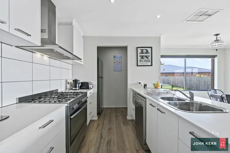 Fifth view of Homely house listing, 9 Highview Court, Willow Grove VIC 3825