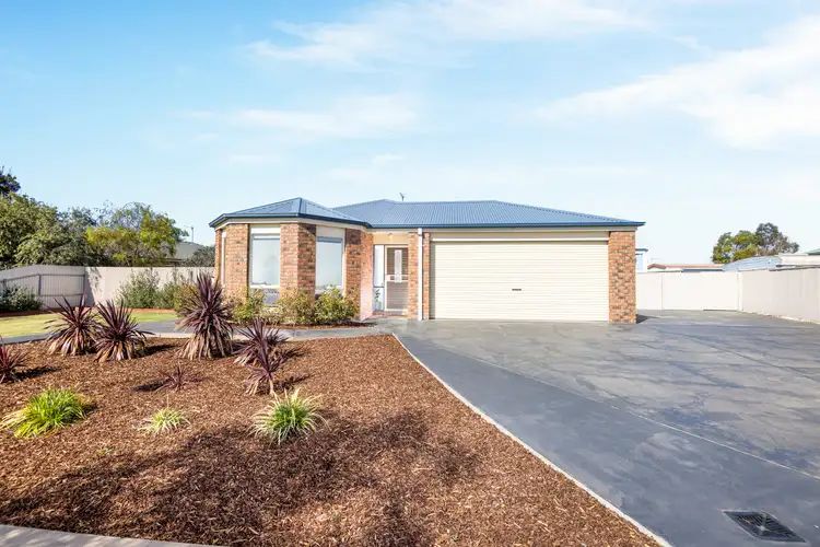 20 Burnlea Drive, Horsham VIC 3400