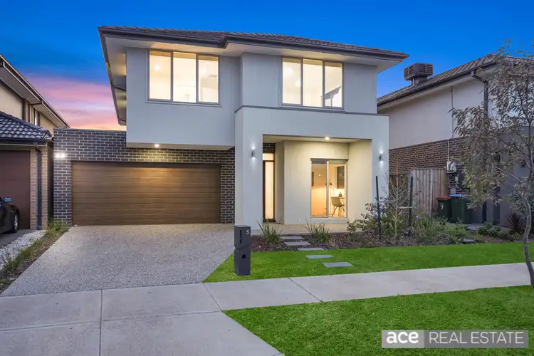 5 Abbotswick Circuit, Williams Landing VIC 3027