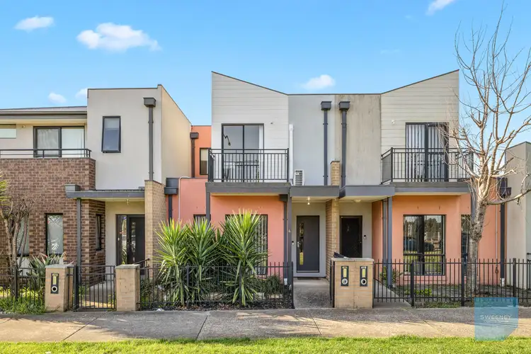 421 Hume Drive, Caroline Springs VIC 3023
