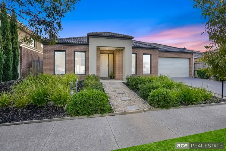 15 Lispenard Circuit, Point Cook VIC 3030
