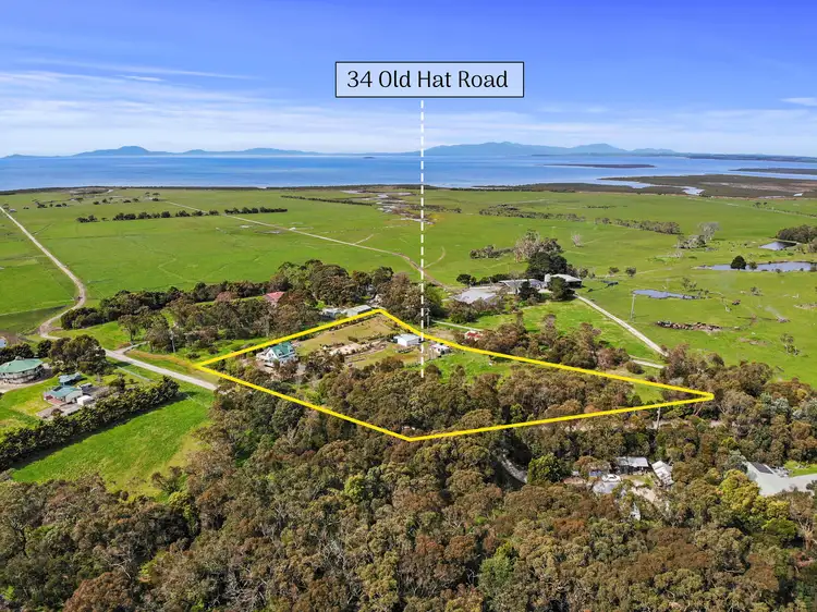 34 Old Hat Rd, Foster VIC 3960