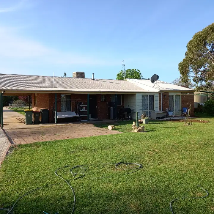 11 Howard Drive, Mystic Park VIC 3579