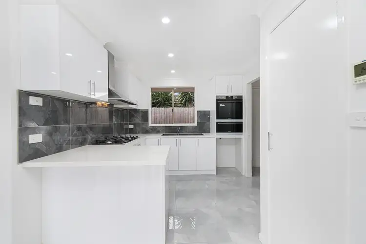 Fourth view of Homely unit listing, 1/29 Navarre Drive, Cranbourne West VIC 3977