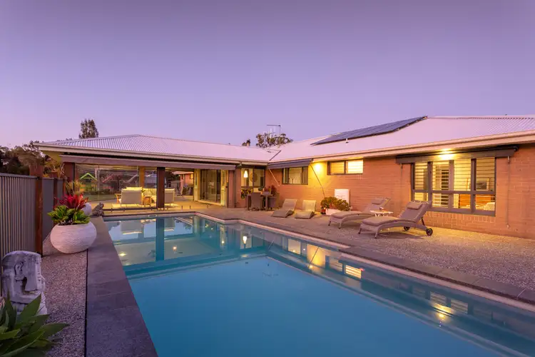 81 Manning Point Road, Old Bar NSW 2430