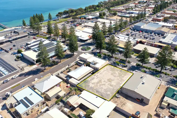 12 Mckenzie Street, Ceduna SA 5690