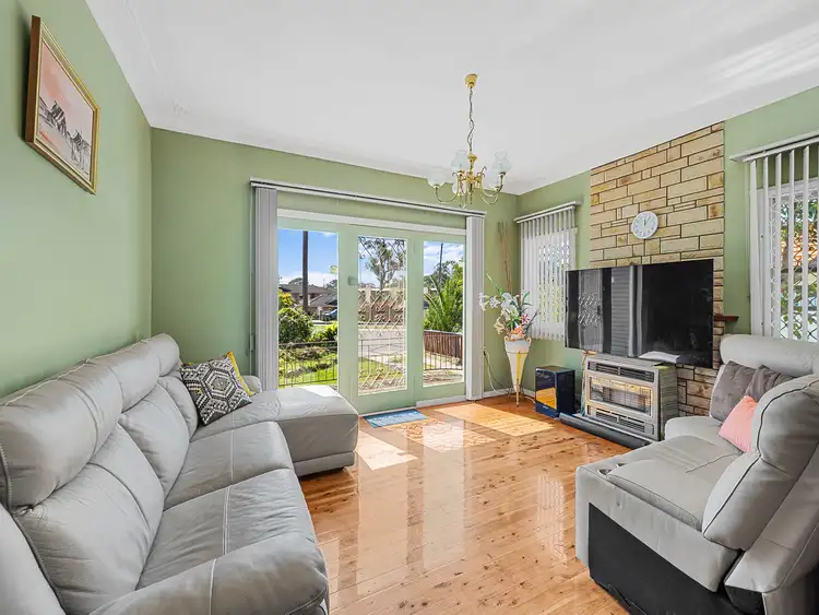 Second view of Homely house listing, 822 Kingsway, Gymea NSW 2227
