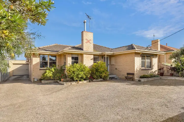 39 Cuthbert Avenue, Highton VIC 3216