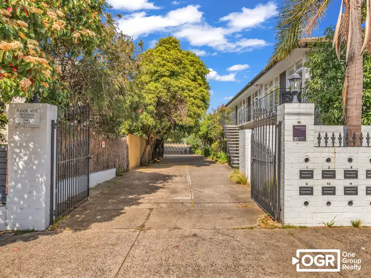 Main view of Homely unit listing, 10/33 Woolton Avenue, Thornbury VIC 3071