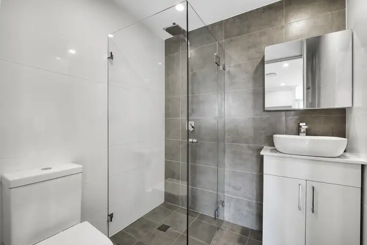 Fifth view of Homely unit listing, 306/10 Fielder Street, West Gosford NSW 2250