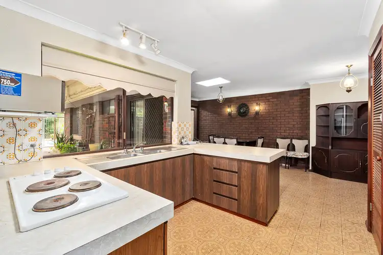 Sixth view of Homely house listing, 14 Sheoak Court, Forrestfield WA 6058