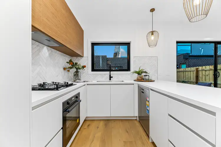 Sixth view of Homely townhouse listing, 2/31 Lakeview Avenue, Rowville VIC 3178