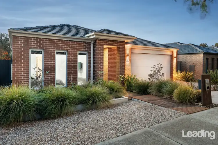 Second view of Homely house listing, 7 Maiden Drive, Sunbury VIC 3429